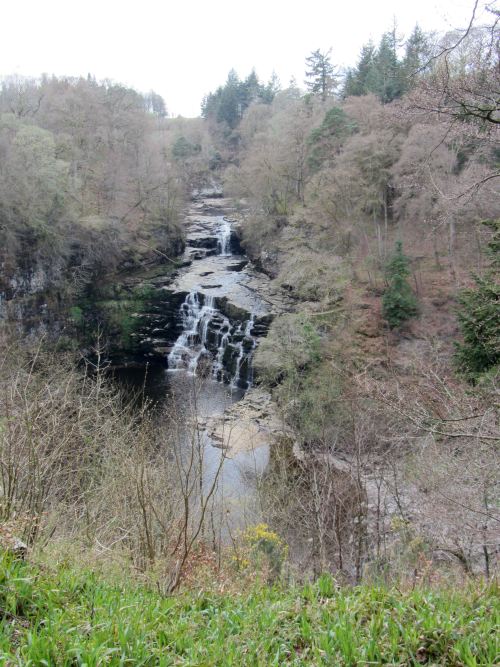 waterfall at new lanark